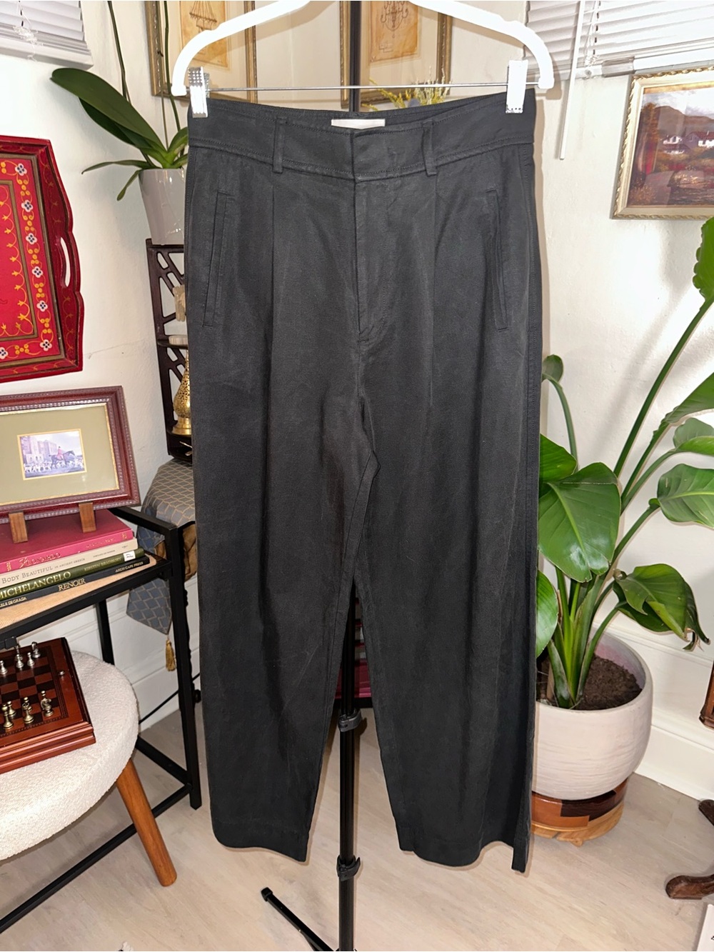 Aritzia Everlane Black Pleated Trousers